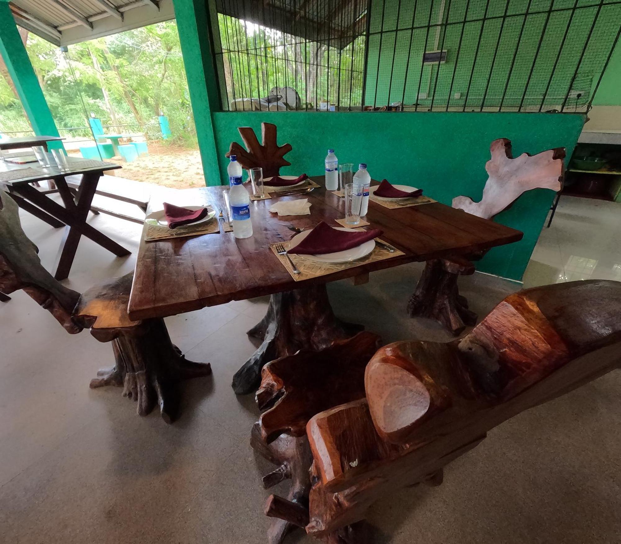 Spice Village Hotel & Restaurant Habarana Exterior photo