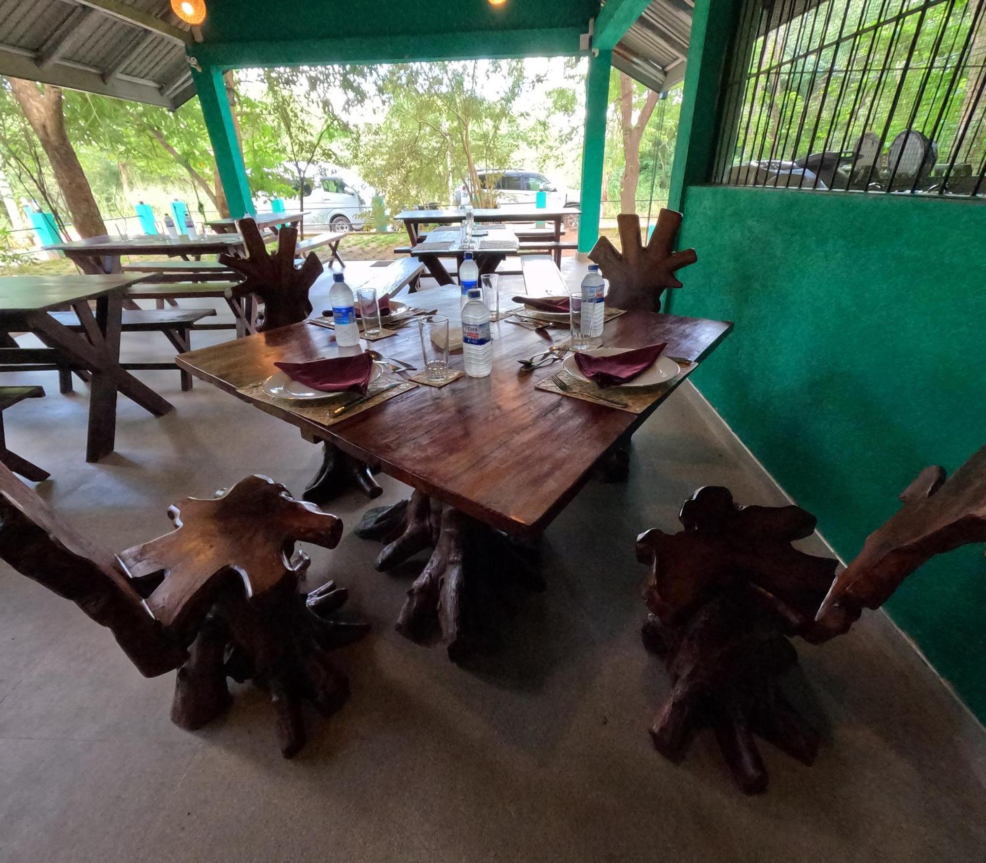 Spice Village Hotel & Restaurant Habarana Exterior photo