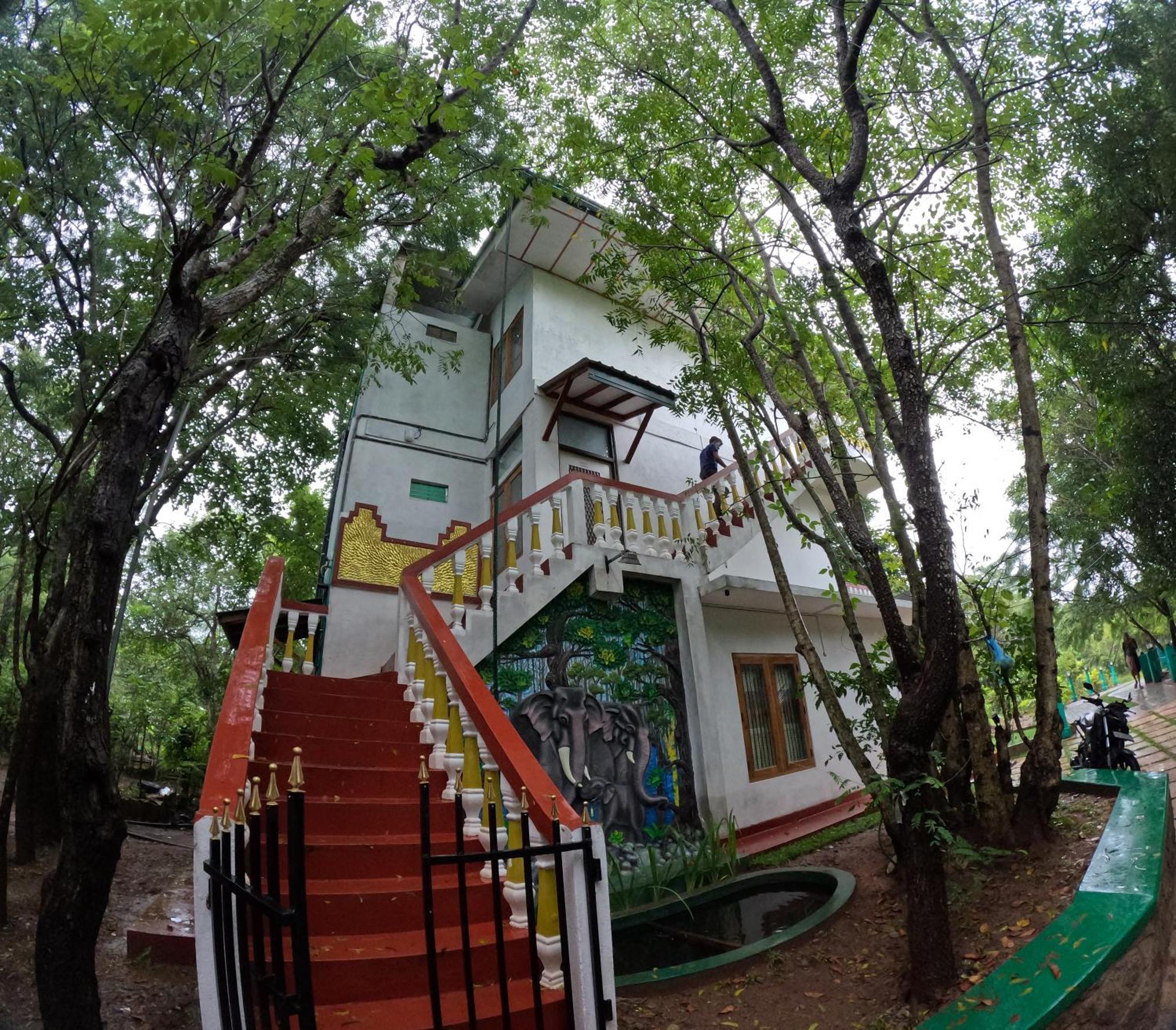 Spice Village Hotel & Restaurant Habarana Exterior photo